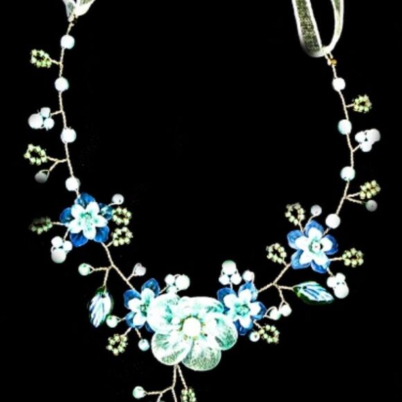 FRENCH HAND WIRED GLASS BEAD FLORAL NECKLACE - Picture 3 of 12